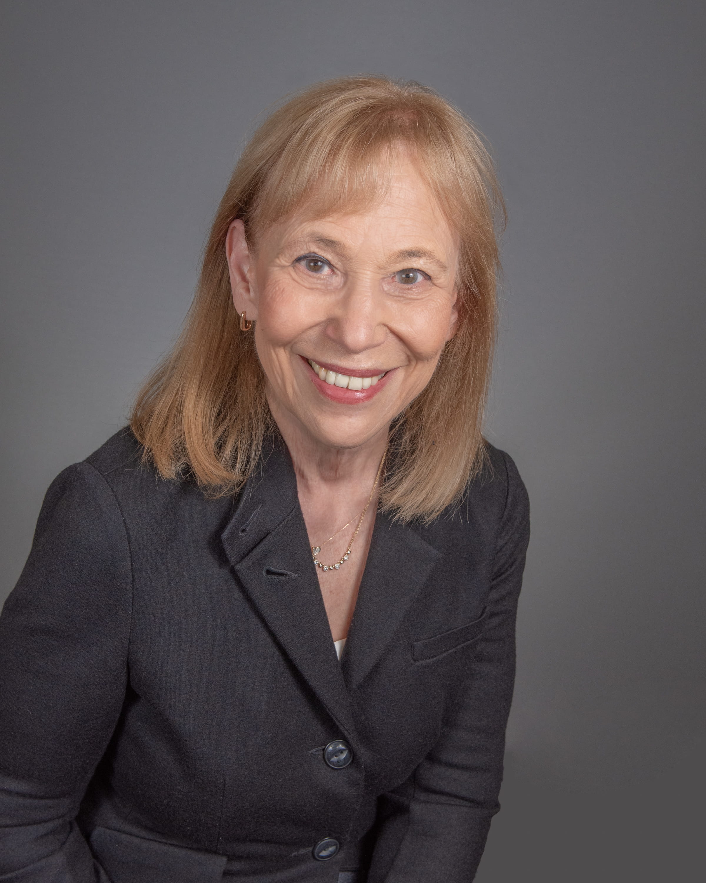 Photo of Sandra Lewis