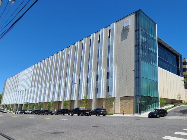 Photo of the exterior of the Legacy Emanuel Medical Center west wing tower September 2024